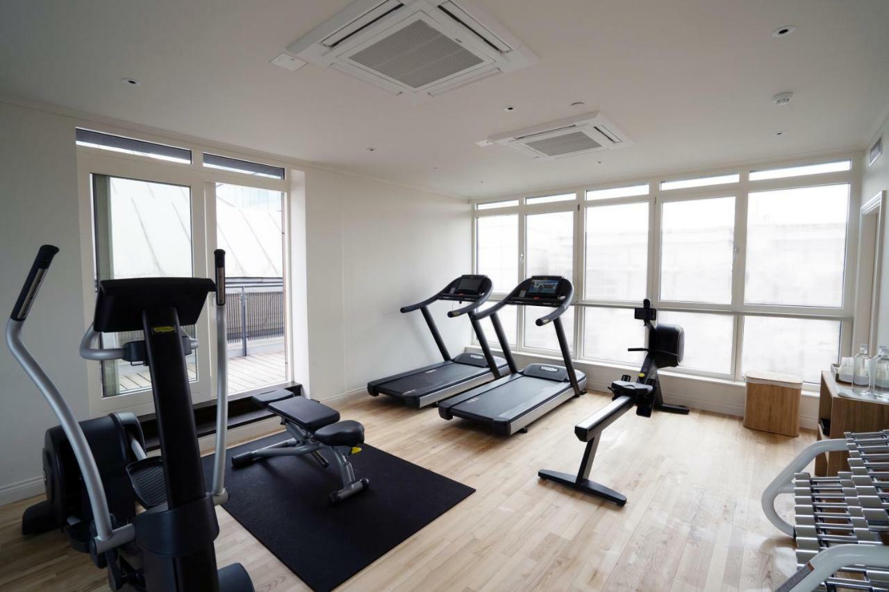The Roseate Reading Otel Dış mekan fotoğraf A gym in a hotel